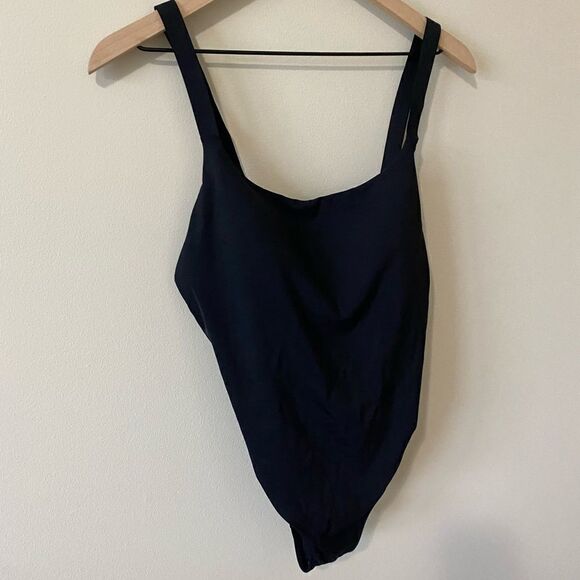 Athleta Hermosa One Piece Swimsuit - Picture 5 of 12